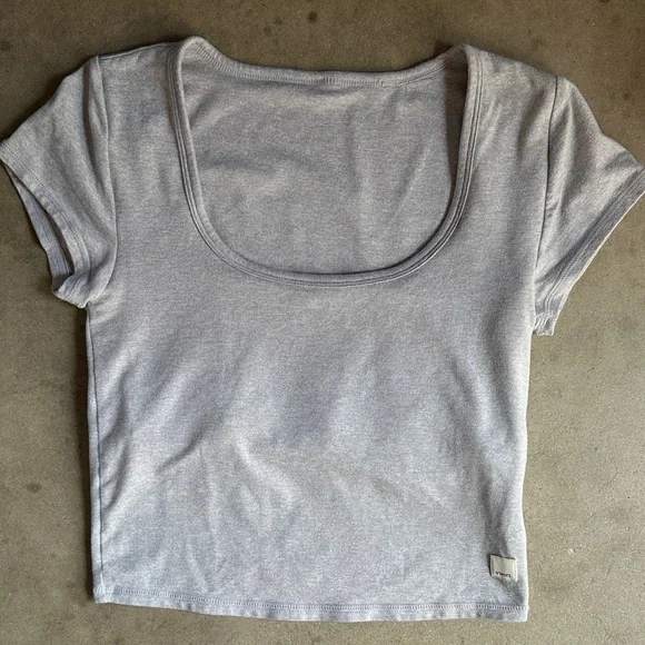 Vuori Halo Crop Top Short Sleeve - Picture 1 of 5